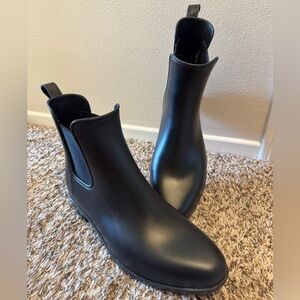 Women's Black Chelsea Rain Boots Size 11